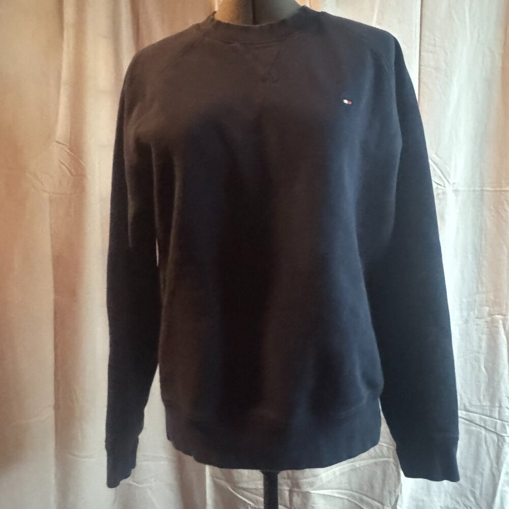 Navy Blue Men's size medium Tommy Hilfiger sweatshirr